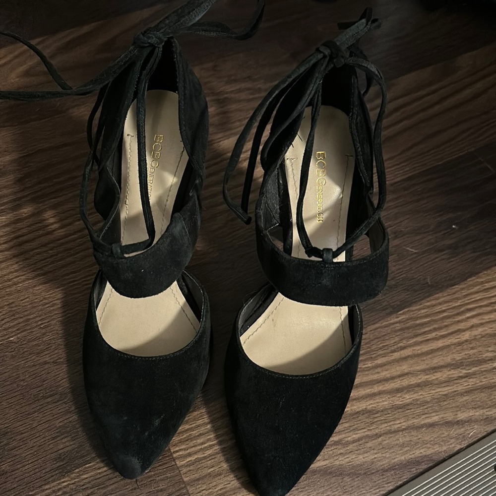BCBG heels